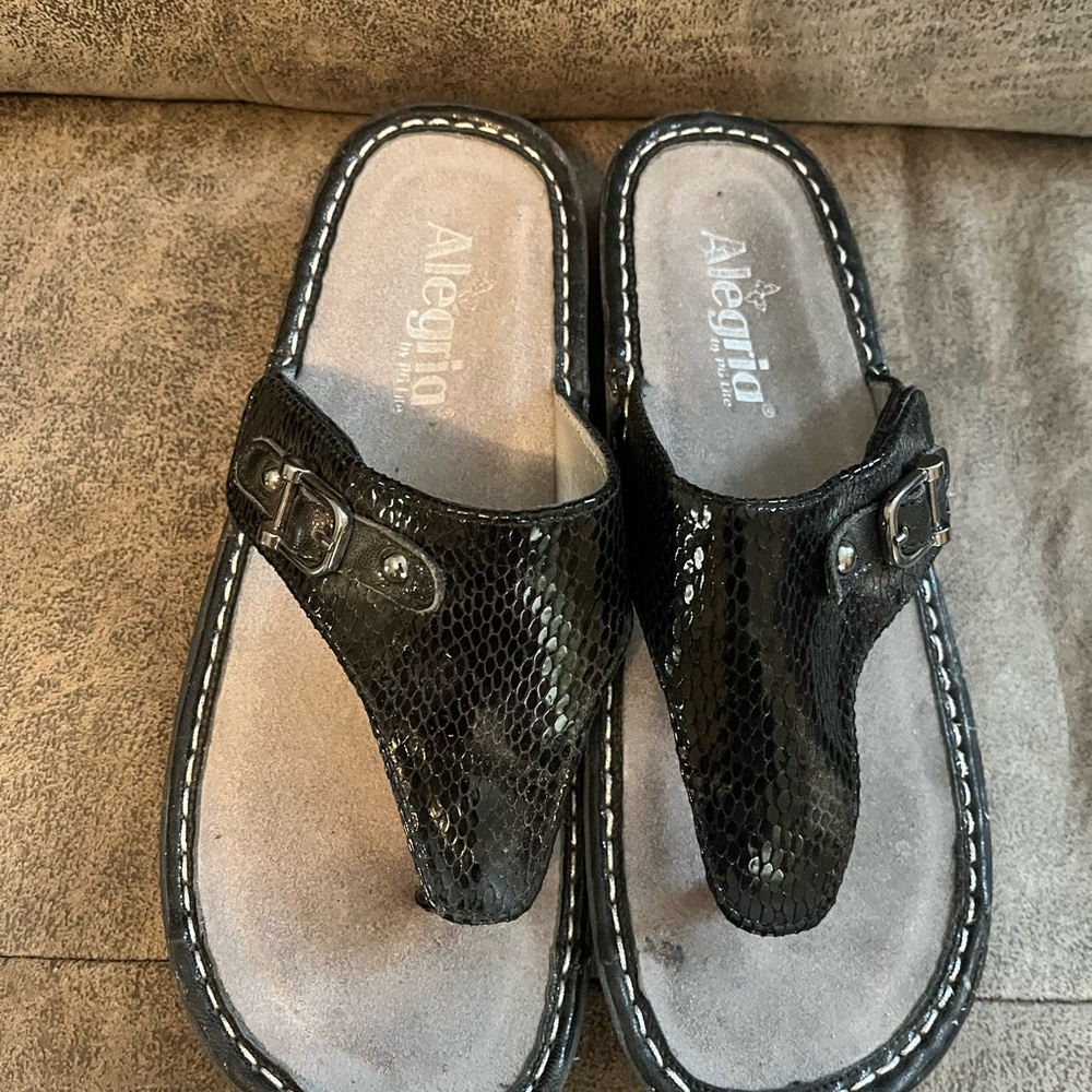 Alegria Black Textured Women's Sandals